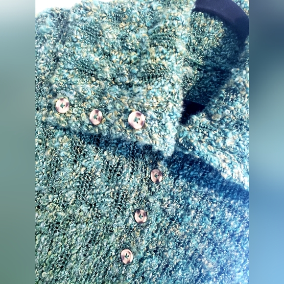 Wool touch poncho -greens-one size - Picture 3 of 5